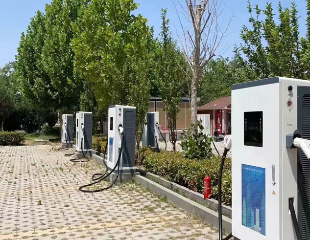 120kw充電樁(圖2) 120kw充電樁(圖2)